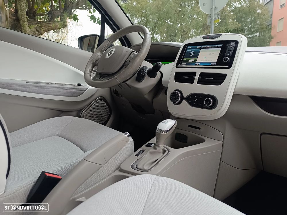 Renault Zoe (c/ Bateria) 41 kwh Intens - 23