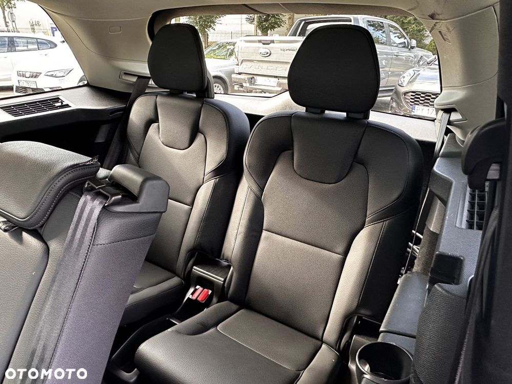 Volvo XC 90 - 16