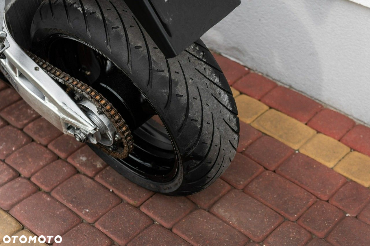 Honda CBR - 8