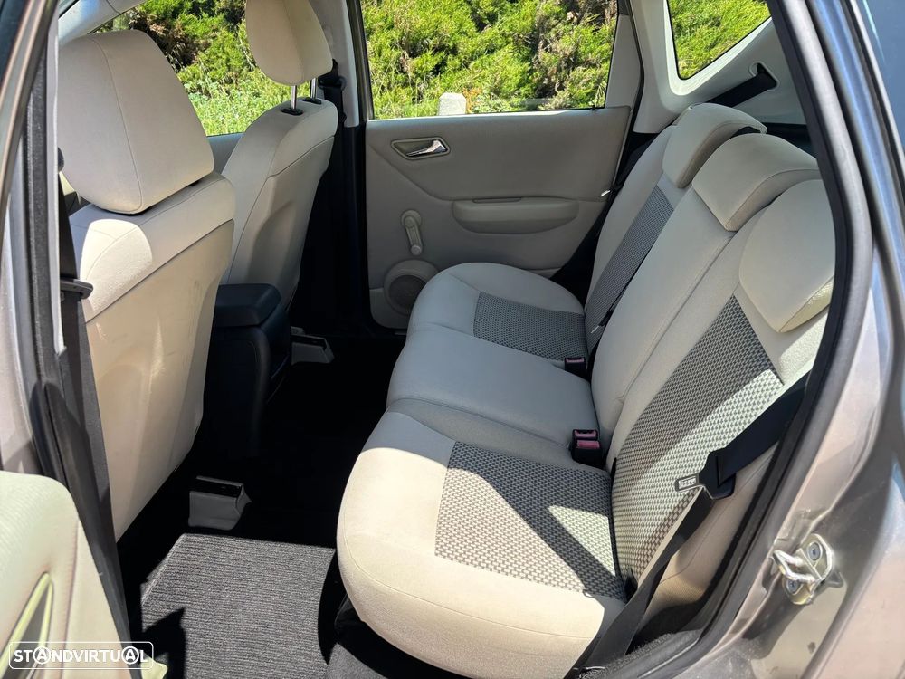 Mercedes-Benz A 150 Classic - 27