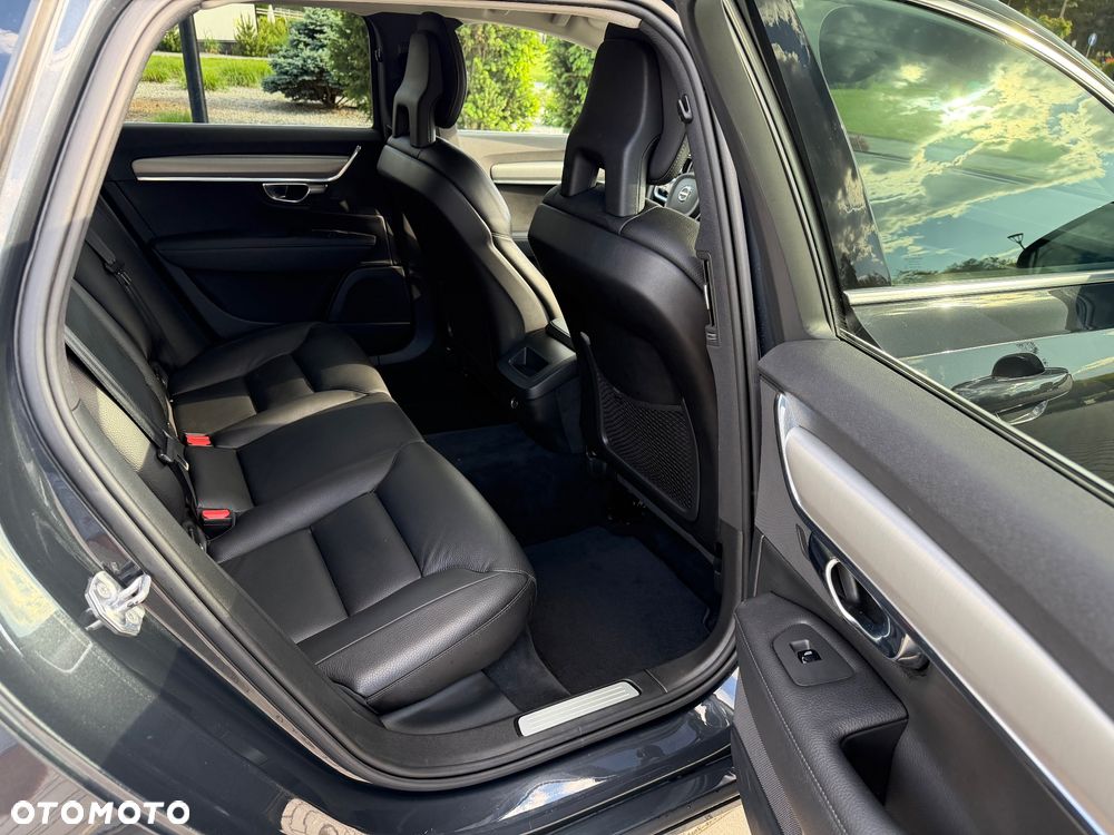Volvo V90 D4 Geartronic Momentum - 20