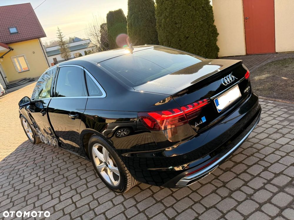 Audi A4 Limousine 40 TFSI quattro S tronic - 12