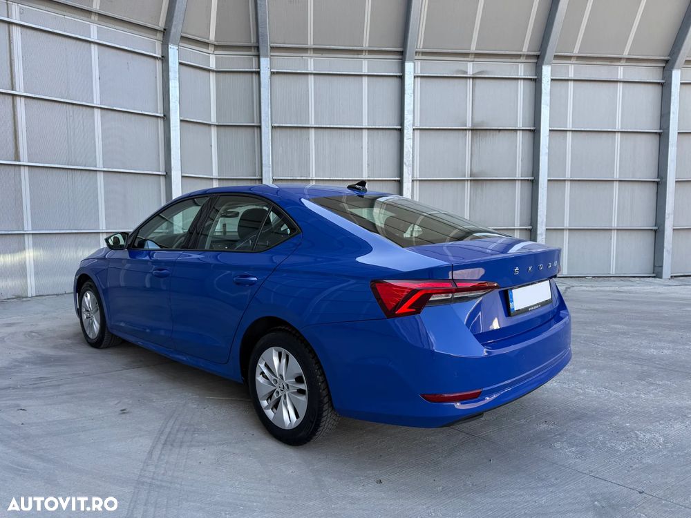 Skoda Octavia 2.0 TDI DSG Ambition - 12