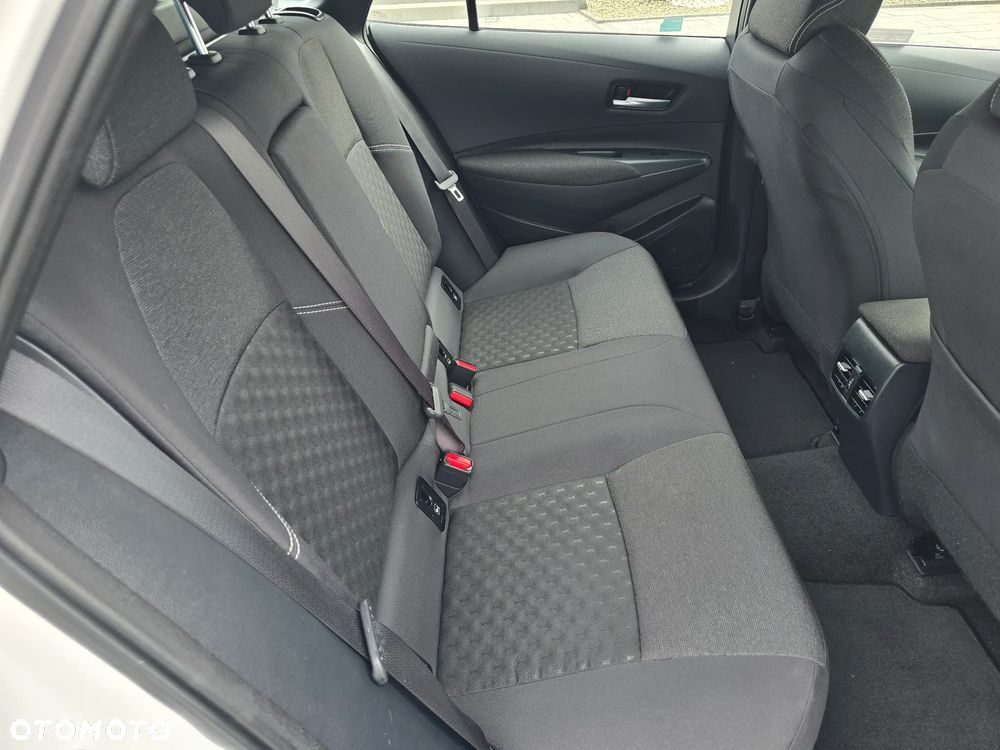 Toyota Corolla 1.8 Hybrid Comfort - 35