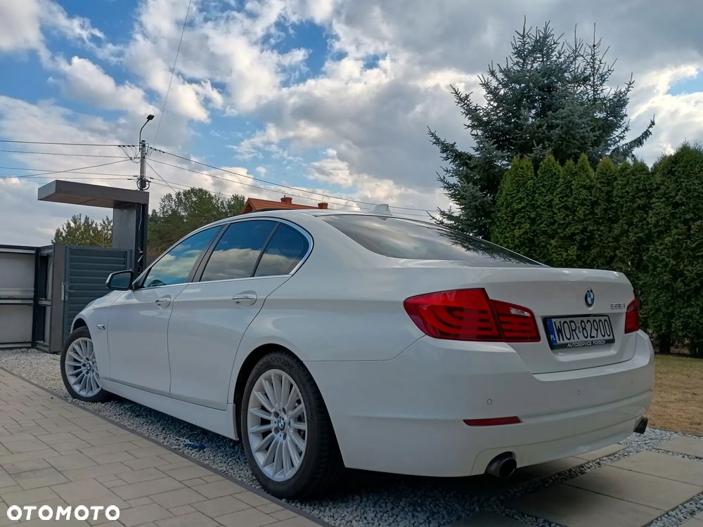 BMW Seria 5 535i Sport-Aut - 2