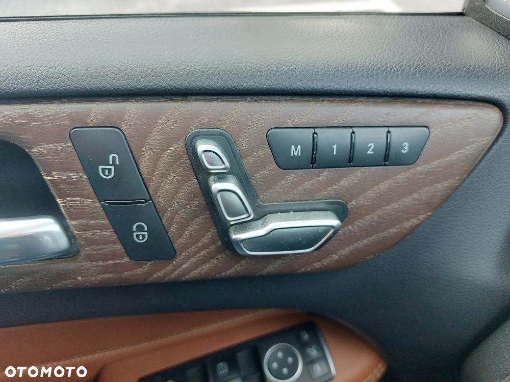 Mercedes-Benz GLE 250 d 4-Matic - 24