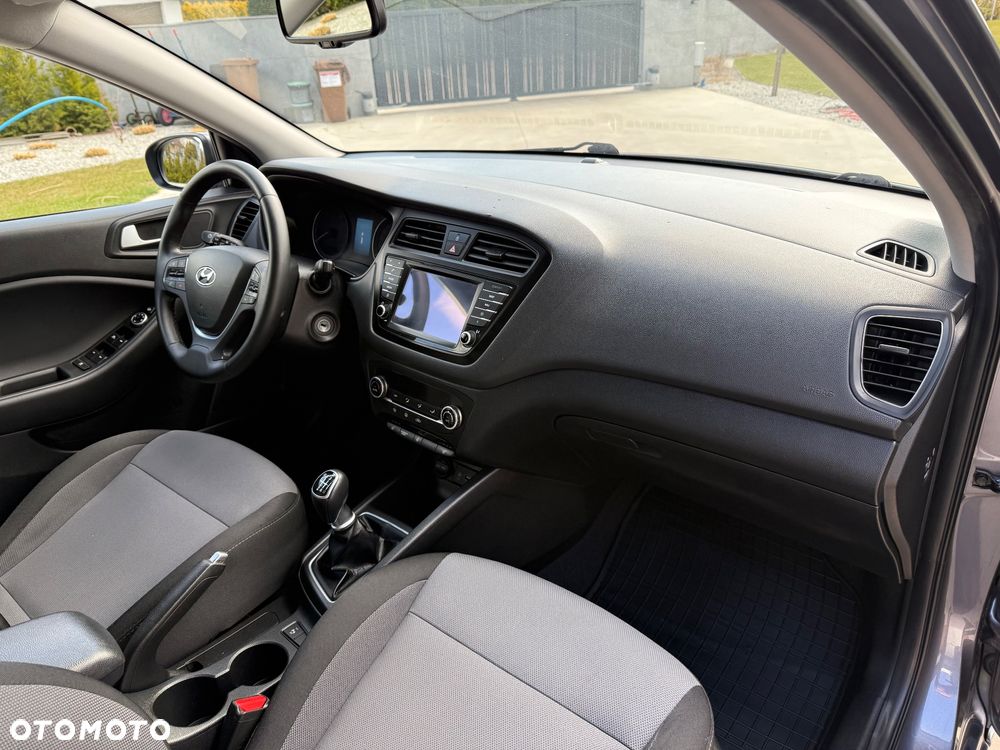 Hyundai i20 1.4 Intro Edition - 18