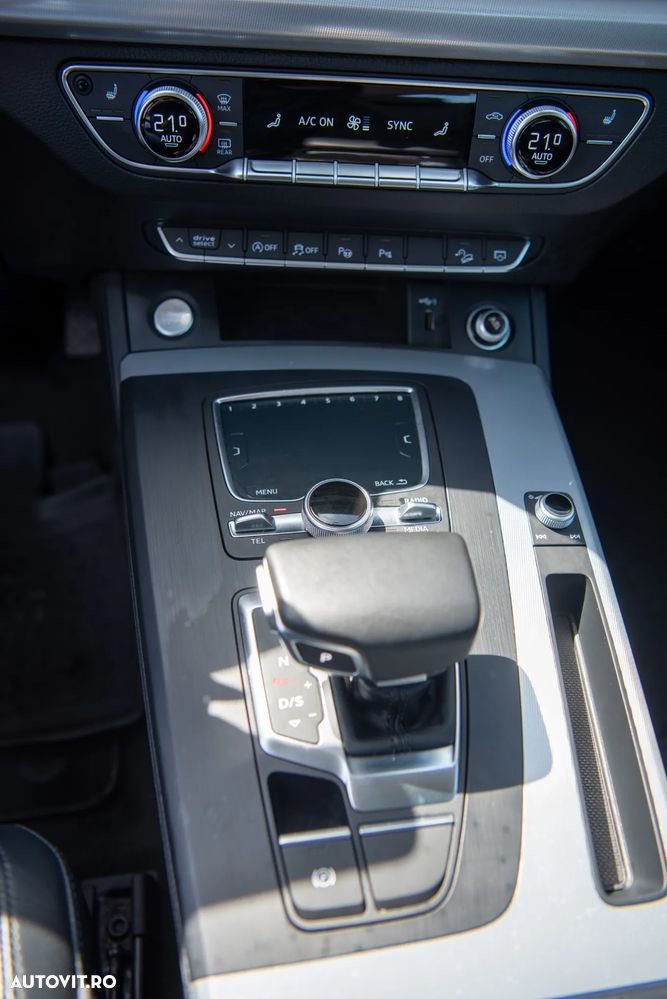 Audi Q5 2.0 TDI Quattro S tronic design - 20