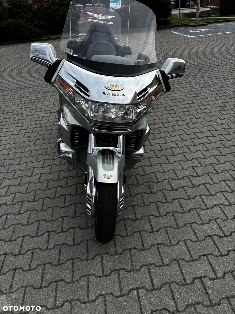 Honda GL - 27