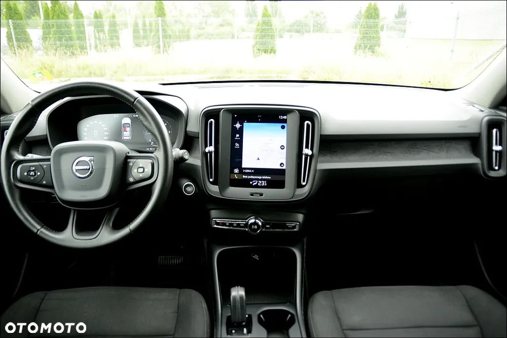 Volvo XC 40 D3 SCR Momentum - 21