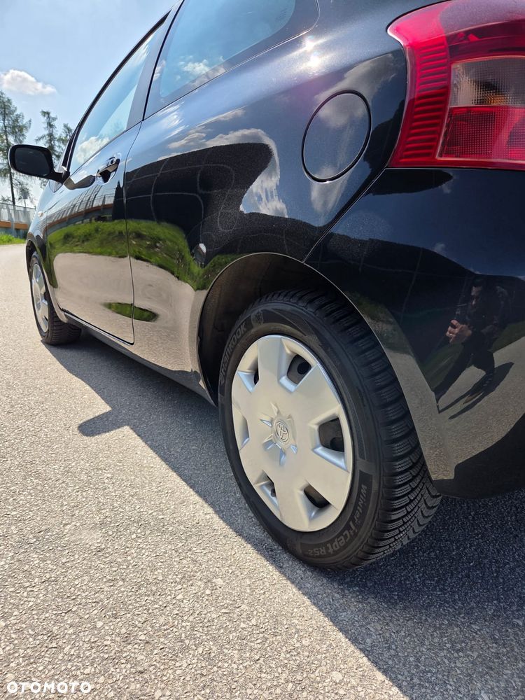 Toyota Yaris 1.3 Sol - 9