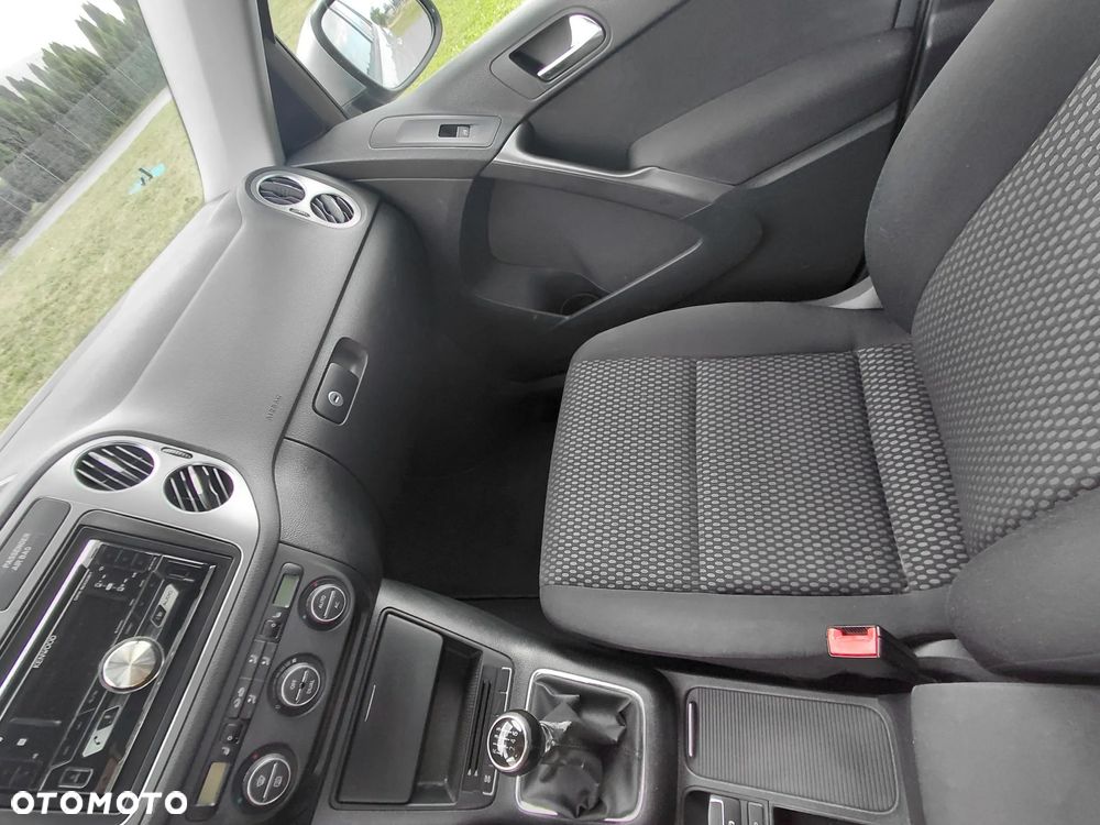 Volkswagen Tiguan 1.4 TSI BlueMot Trend&Fun - 37