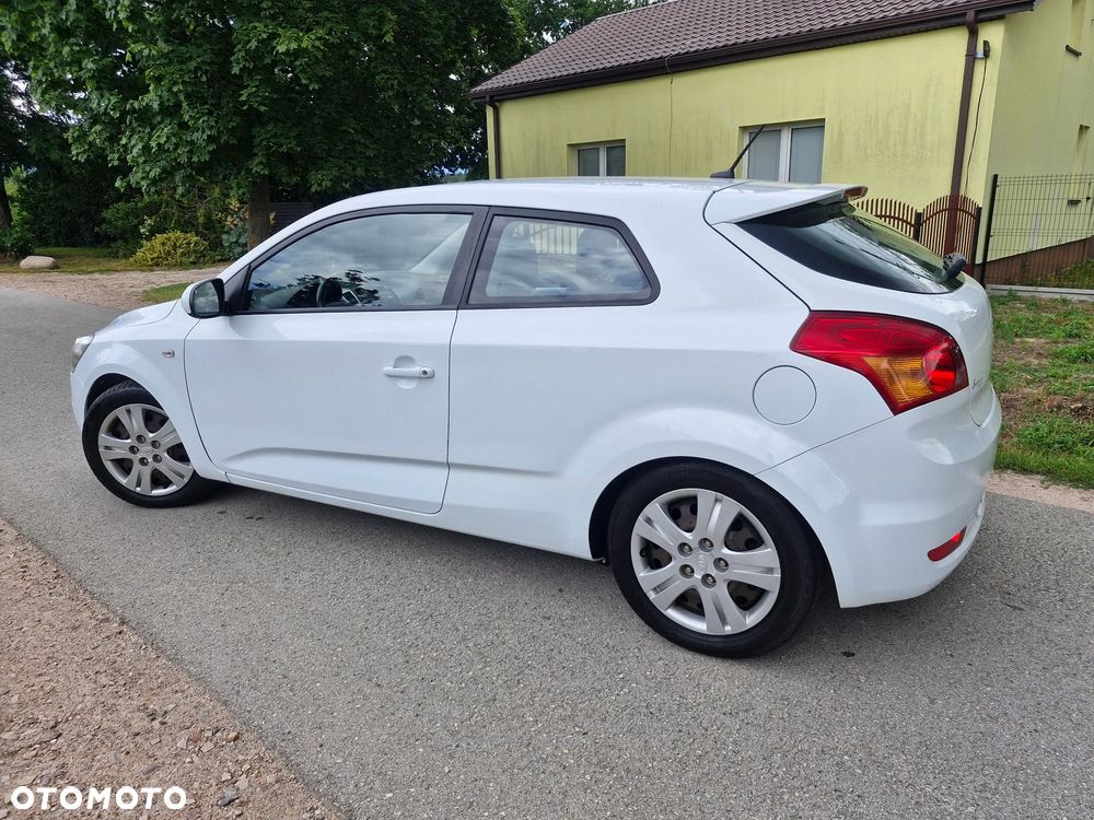 Kia Ceed 1.6 CRDi 90 ISG Spirit - 6