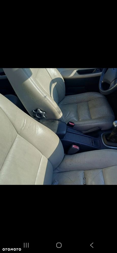 Volvo V40 1.8 Sport - 3