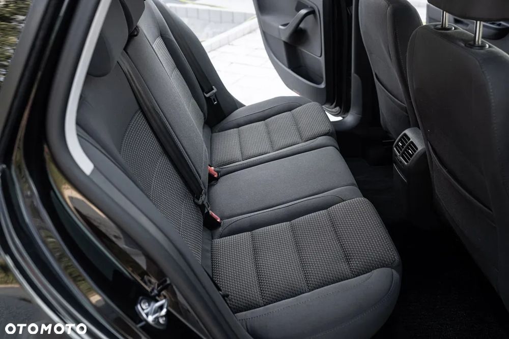 Volkswagen Golf Variant ver-1-4-tsi-individual - 10