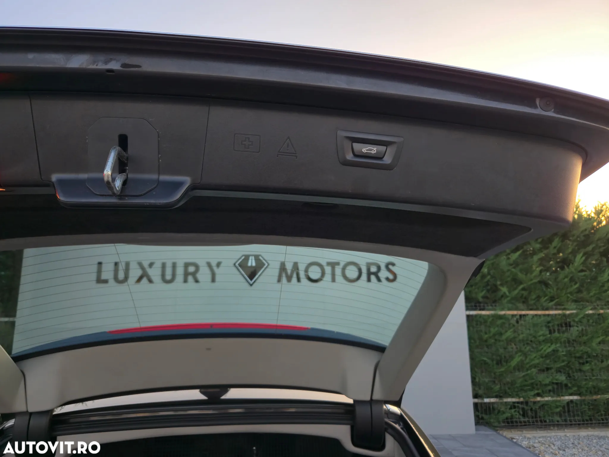 BMW Seria 5 525d Touring Sport-Aut. - 29