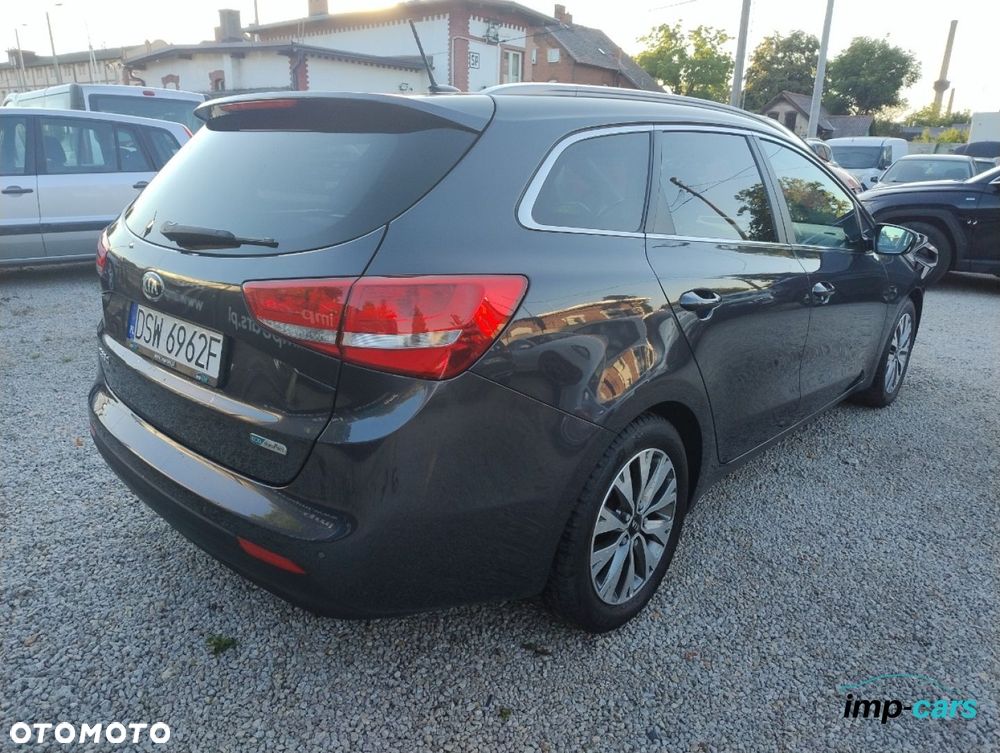 Kia Ceed - 7