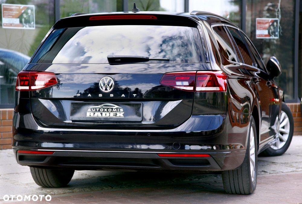 Volkswagen Passat - 20