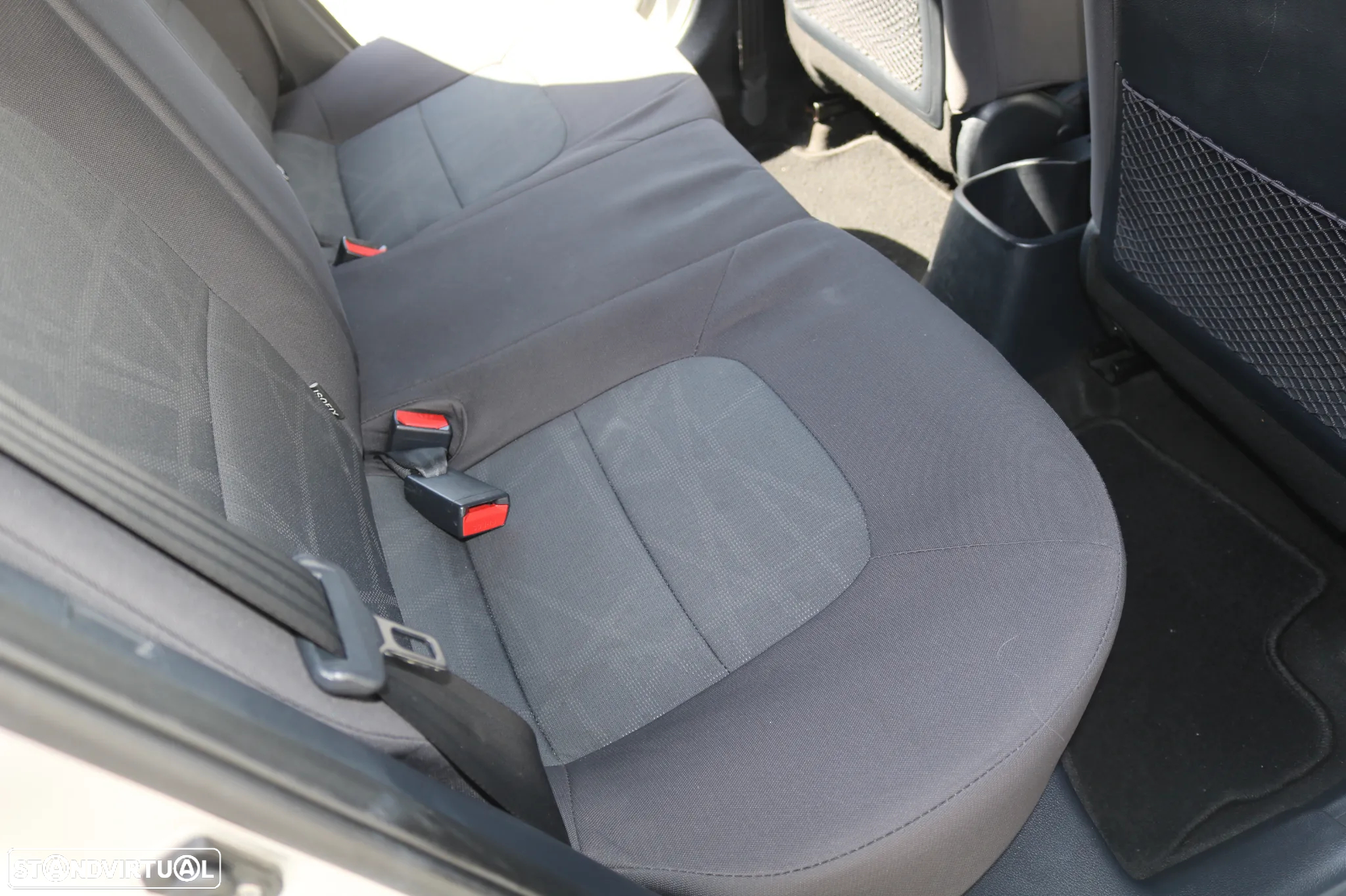 Kia Rio - 13
