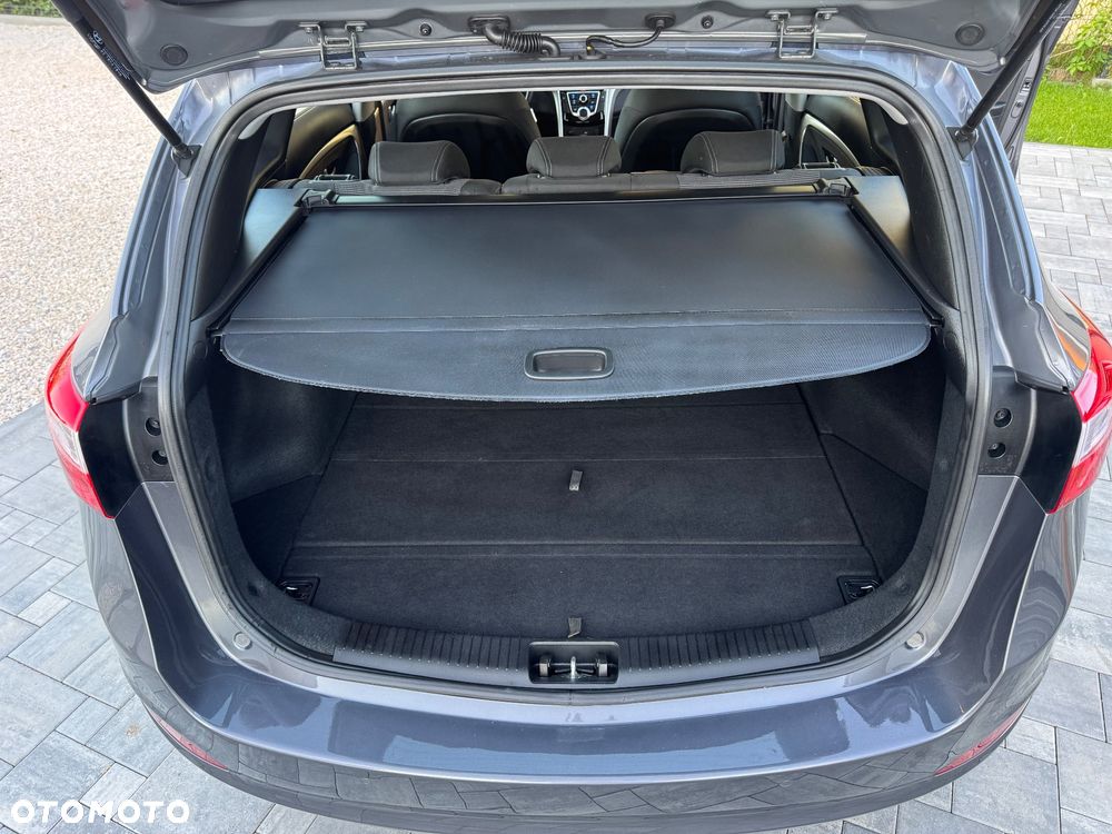 Hyundai i30 1.6 Comfort - 18
