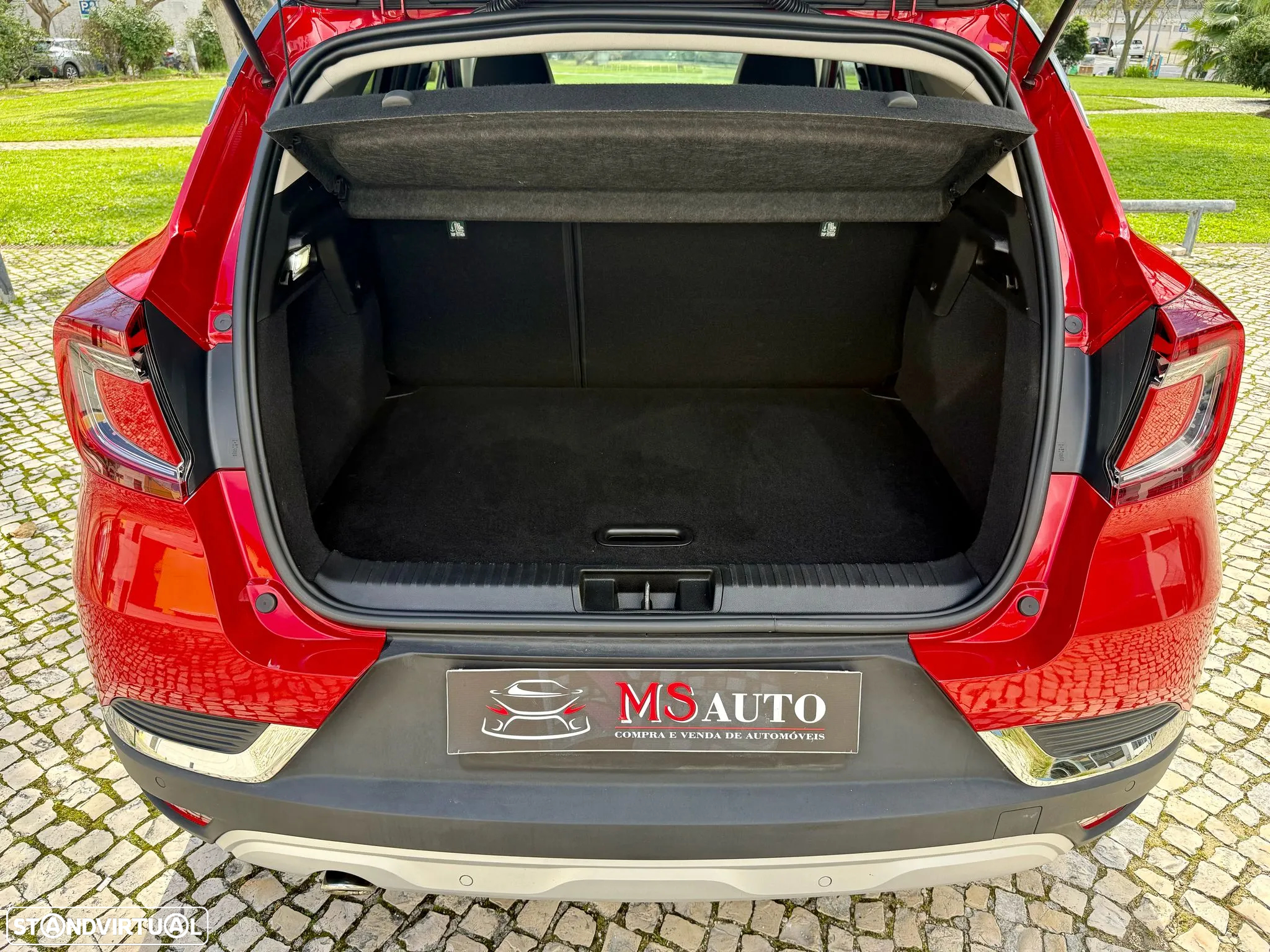 Renault Captur 1.0 TCe Exclusive - 35