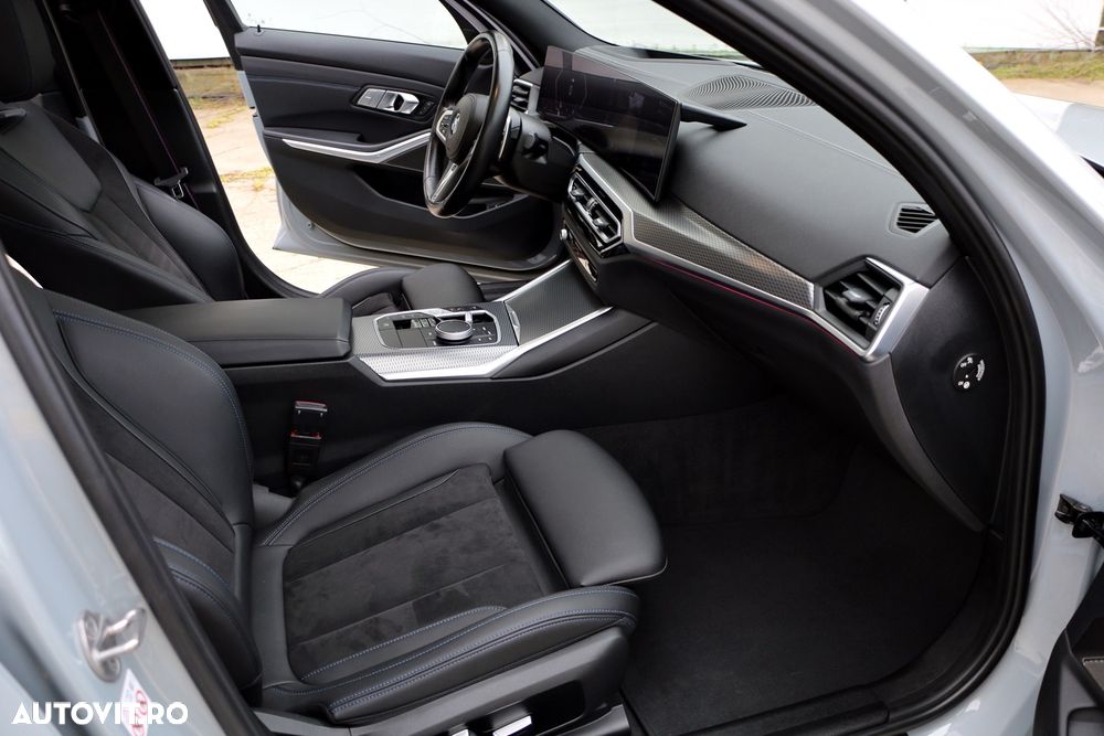 BMW Seria 3 330i xDrive AT - 13