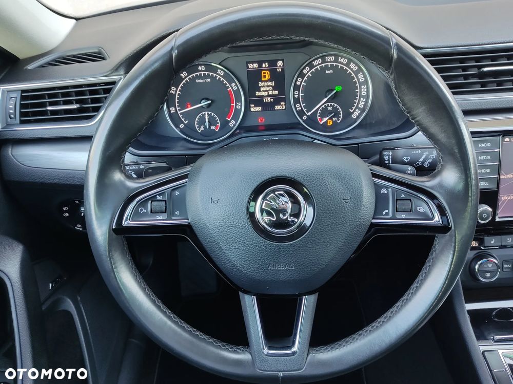 Skoda Superb 2.0 TSI 4x4 DSG Sportline - 32
