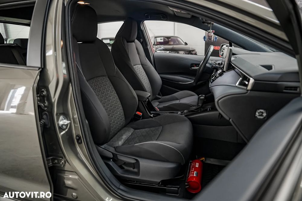 Toyota Corolla 1.8 HSD Dynamic - 7