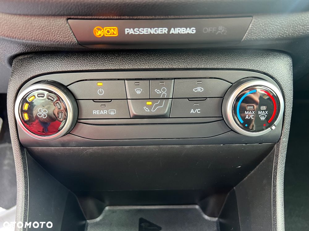 Ford Fiesta 1.1 S&S COOL&CONNECT - 18