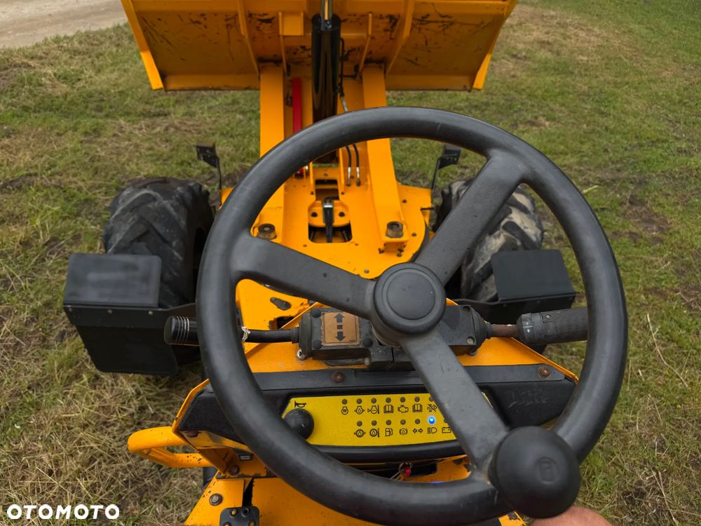 Thwaites MACH2026 Wozidło Budowlane Rolnicze 4x4. wózek z Obrotową Kolebą. 6 ton ładowność.  Silnik DEUTZ 80KM 4 cylindry. 2400 mtg. 2019 rok. Jazda Rewers 3prędkości. Maszyna jak Nowa z Norweskiego Gospodarstwa! Ani deka luzów i wycieków! Hydrostatic. Pełny Oryginał. Hamulce brzytwa. Serwisy w DEKRA. Maszyna Woziła lekkie ładunki. Praktycznie zerowe zużycie. Wielka Okazja. Wszystko w pełnym Oryginale. Opony Oryginał. Oświetlenie Fabryczne. Po serwisach. OKAZJA - 10