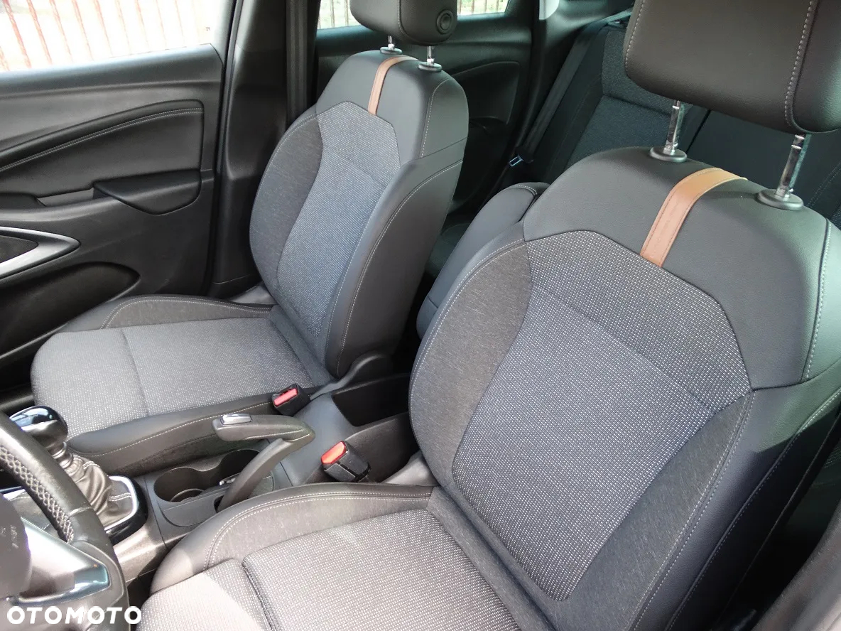 Opel Crossland - 11