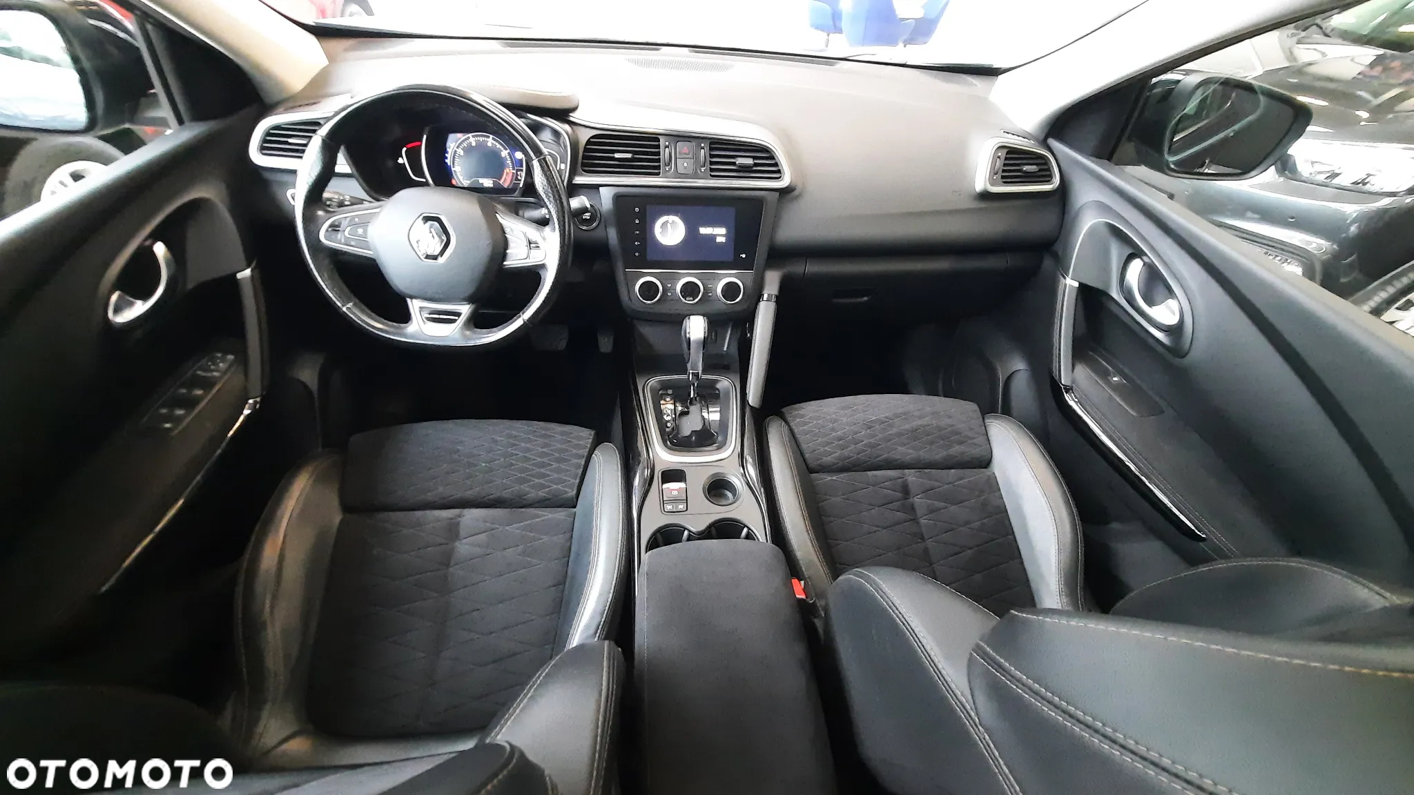 Renault Kadjar 1.3 TCe FAP Black Edition EDC - 37