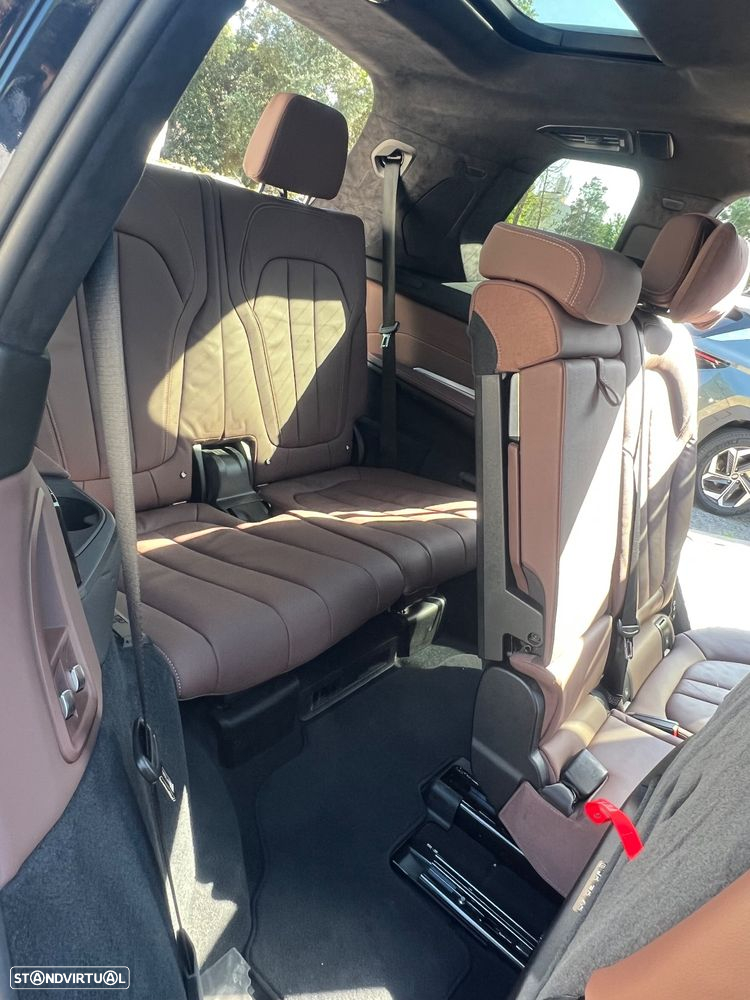 BMW X7 30 d xDrive Pack M - 13