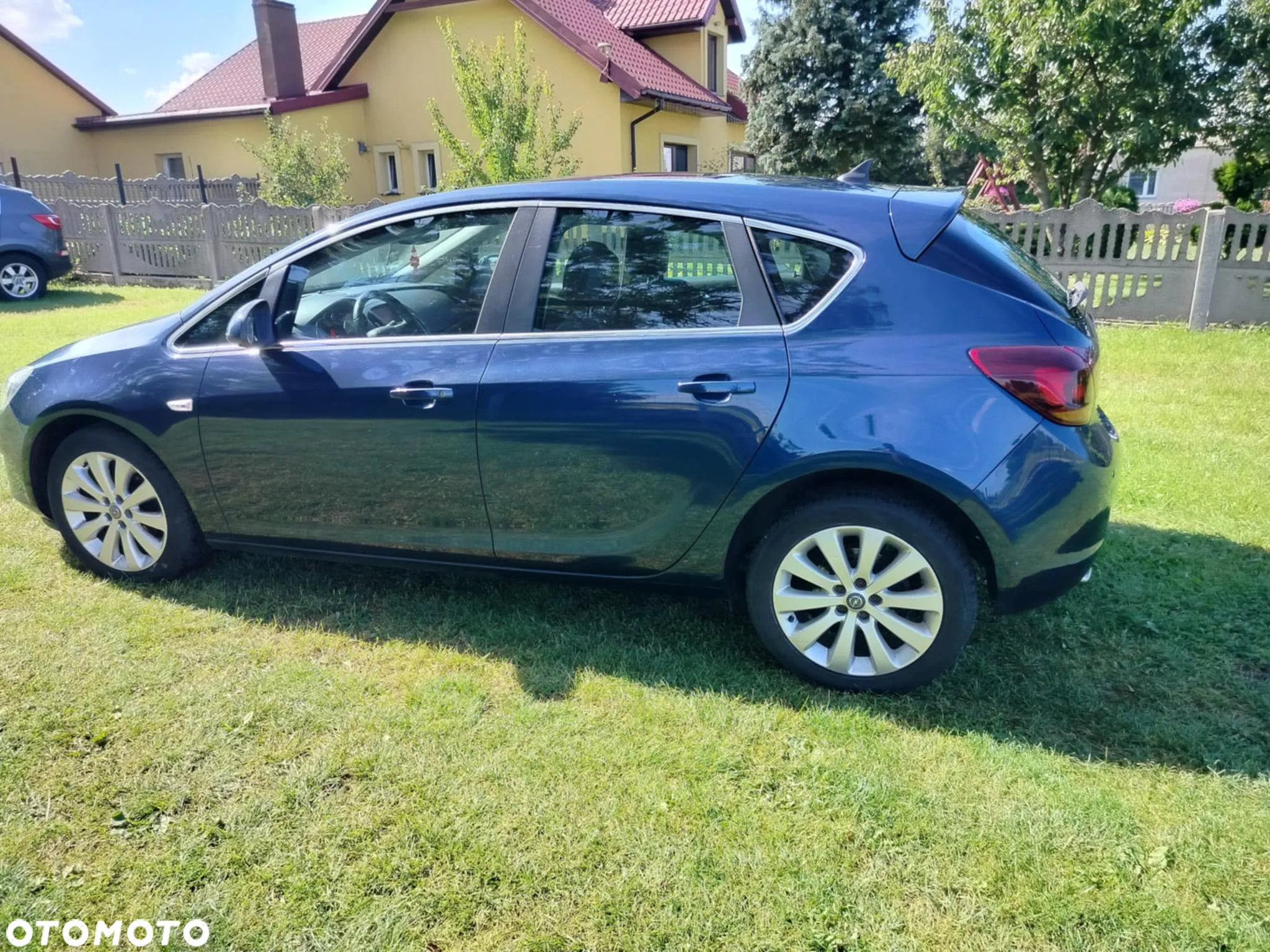 Opel Astra IV 1.4 T Cosmo - 8