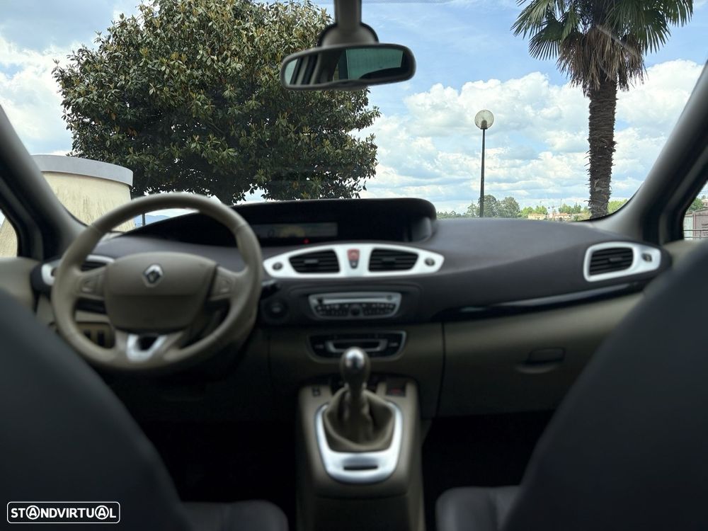 Renault Grand Scénic 1.5 dCi Luxe 7L - 8