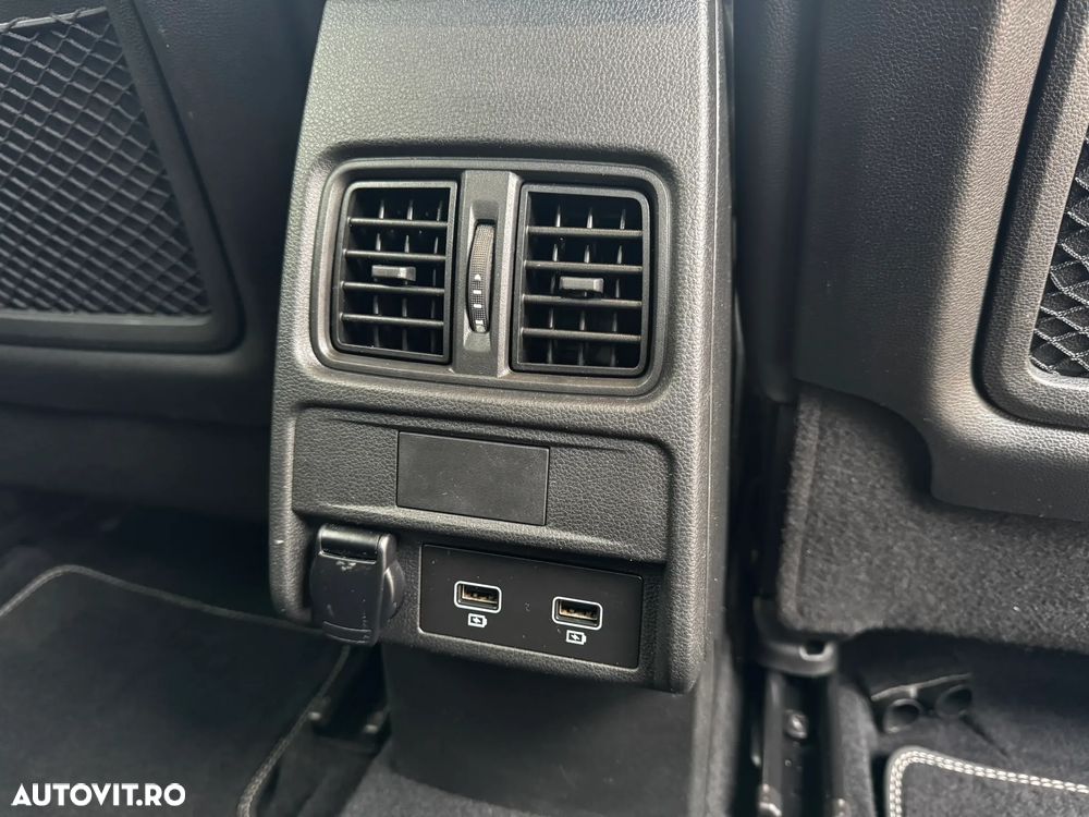 Renault Arkana E-TECH Hybrid RS Line - 27