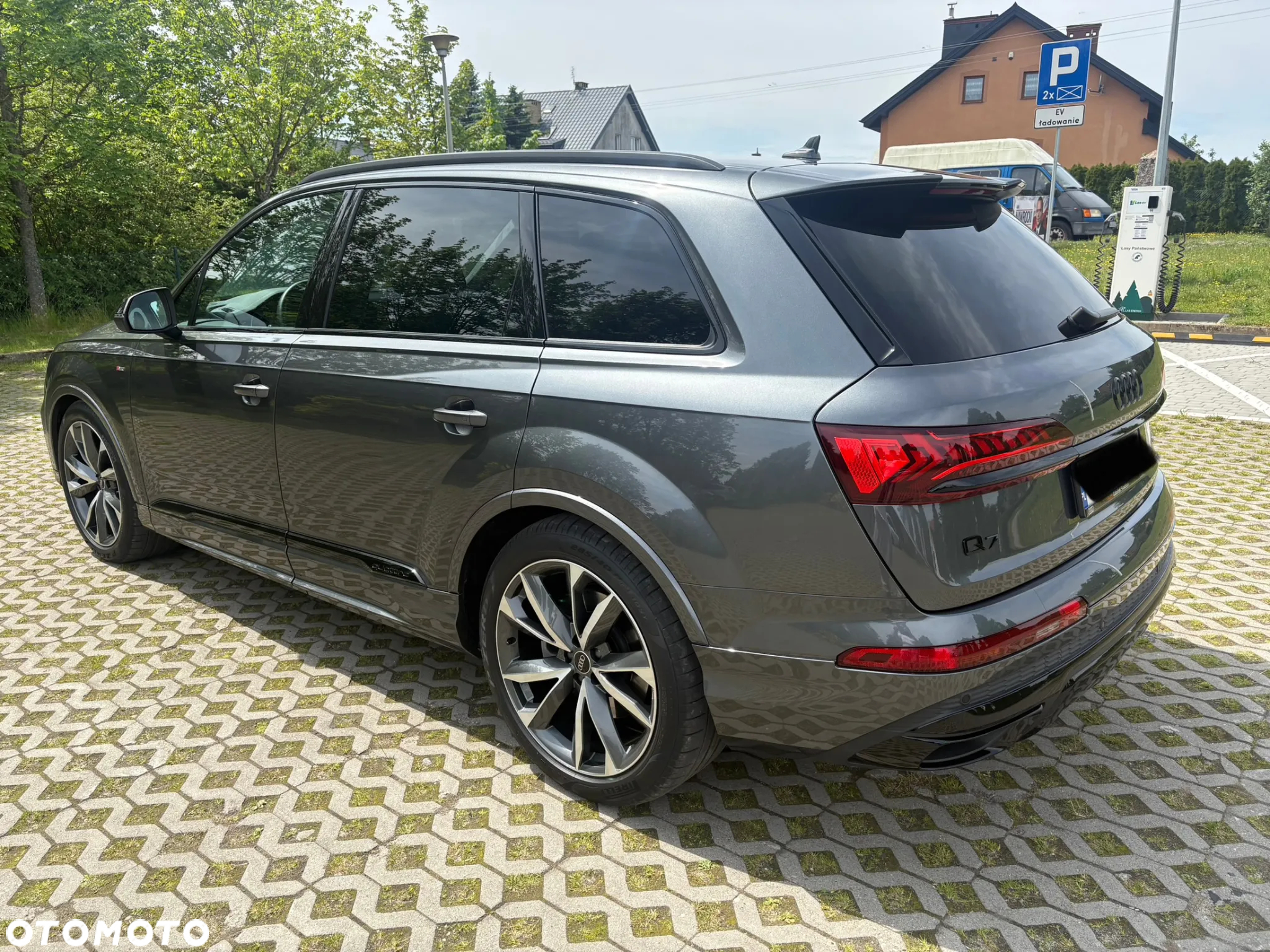 Audi Q7 - 8