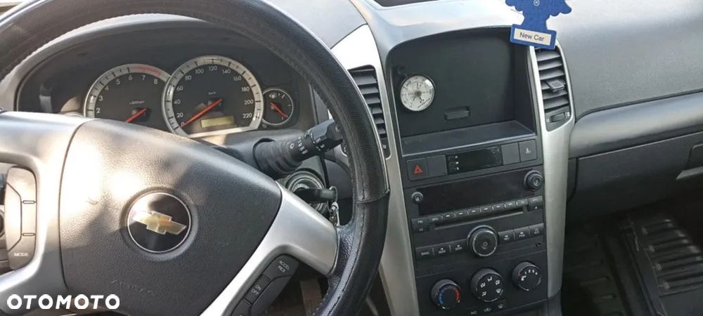 Chevrolet Captiva 2.4 LS 5os - 9