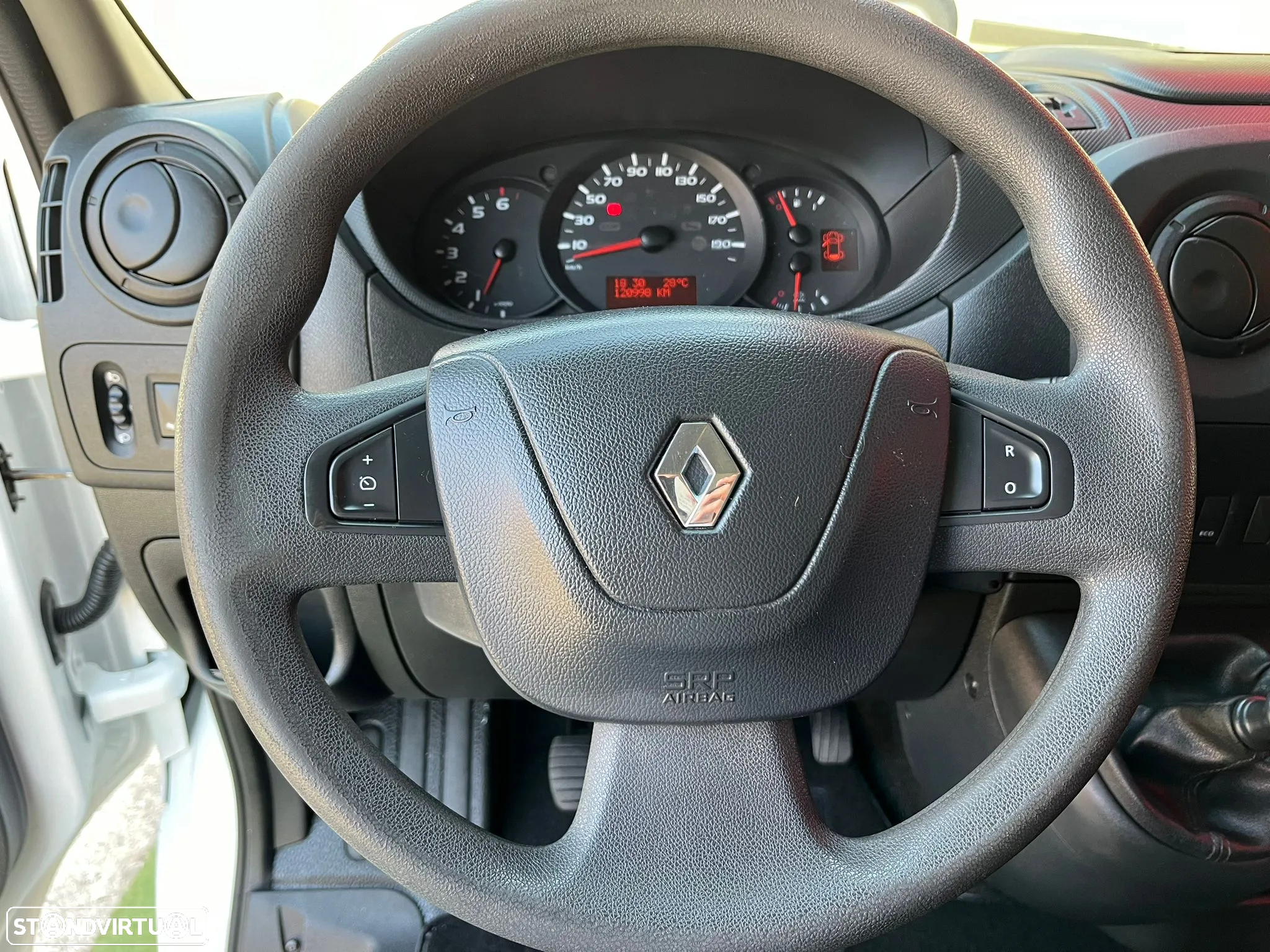 Renault Master | 2.3 DCI | 3 Lug. - 18