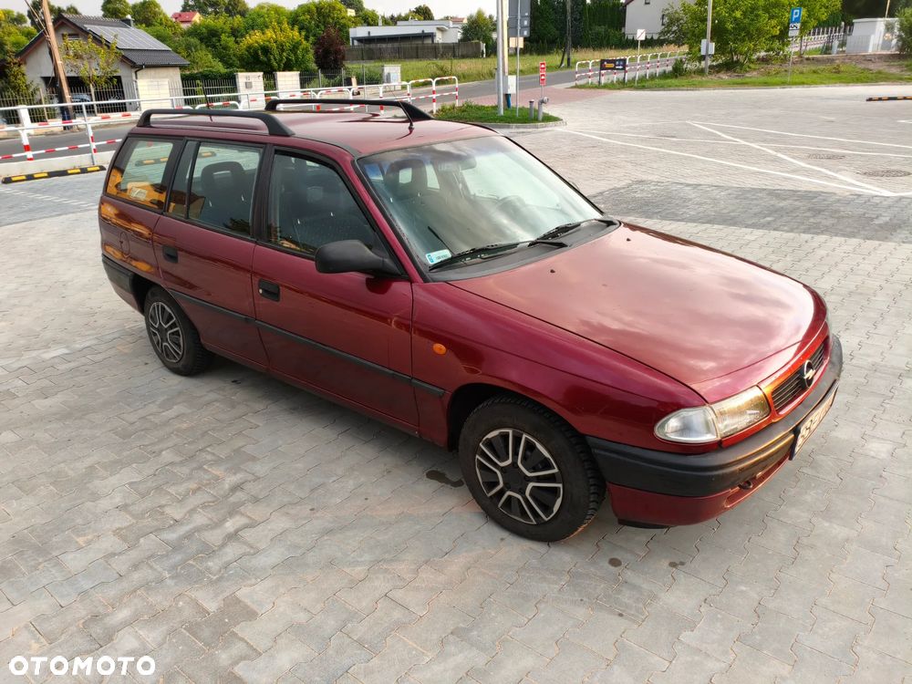 Opel Astra - 1