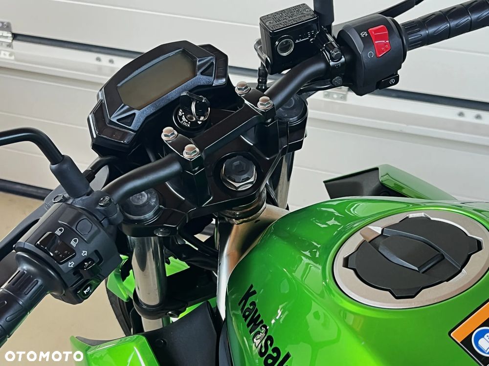 Kawasaki Z - 17