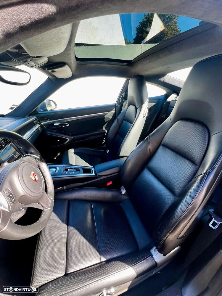 Porsche 911 (991) Carrera 4S PDK - 11