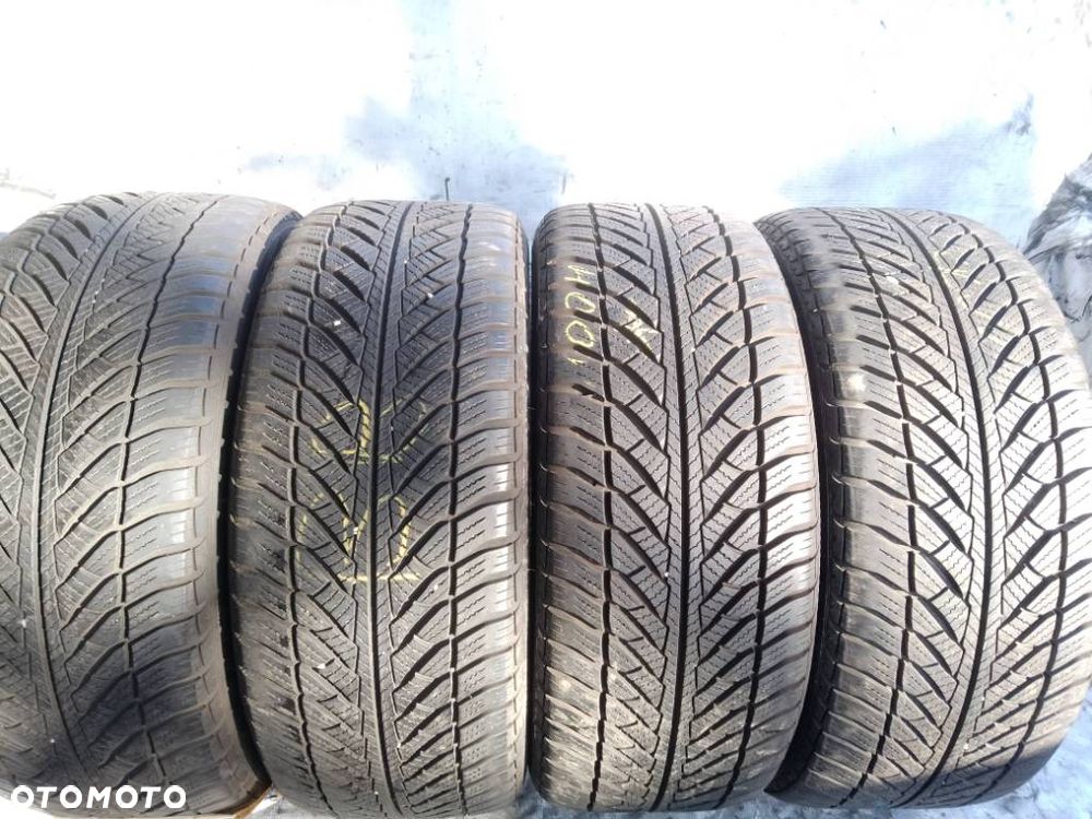 Goodyear UltraGrip 8 Performance 245/45 R18 100H 2024 7-7.5mm - 1