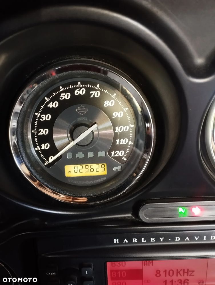 Harley-Davidson FLHS Electra Glide - 18