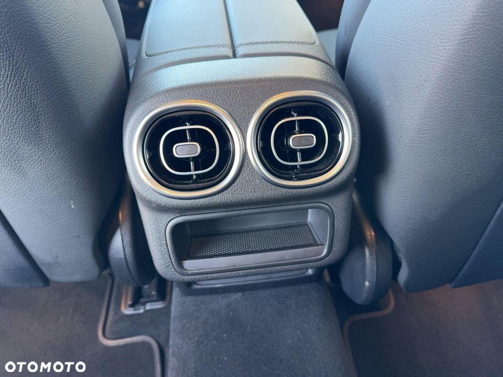 Mercedes-Benz GLC - 23