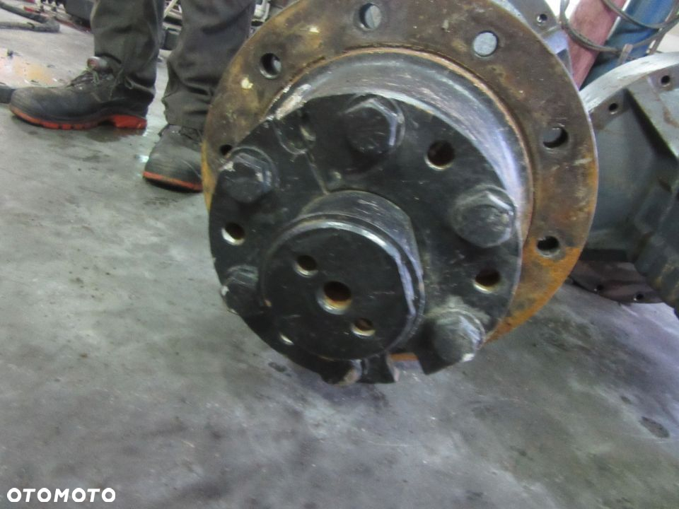 Zwolnica tył układ planetarny Ford Fiat Agri G240 G210 G190 G170 New Holland 8970 8870 8770 8670 - 6