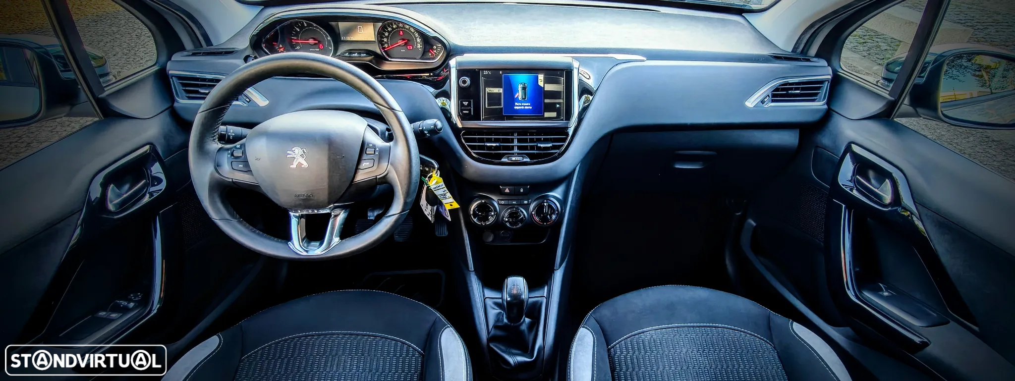 Peugeot 208 1.2 PureTech Style - 8