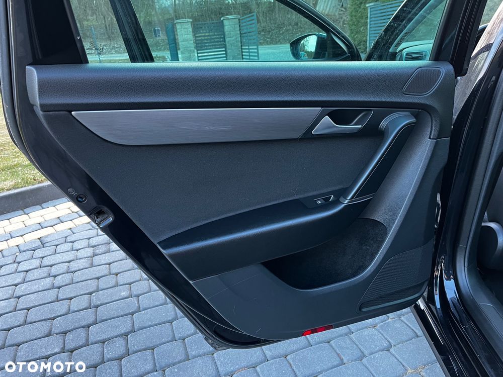 Volkswagen Passat 2.0 TDI Comfortline DSG - 15