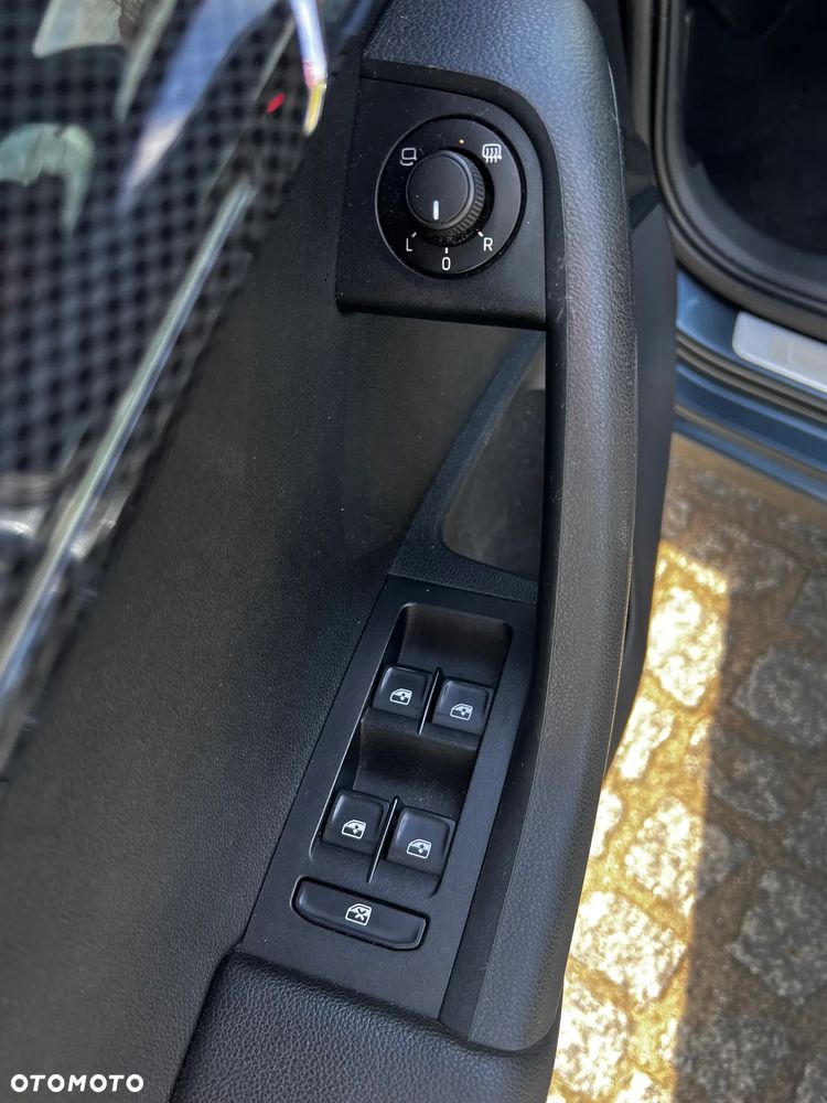 Skoda Octavia 2.0 TDI DSG RS - 11