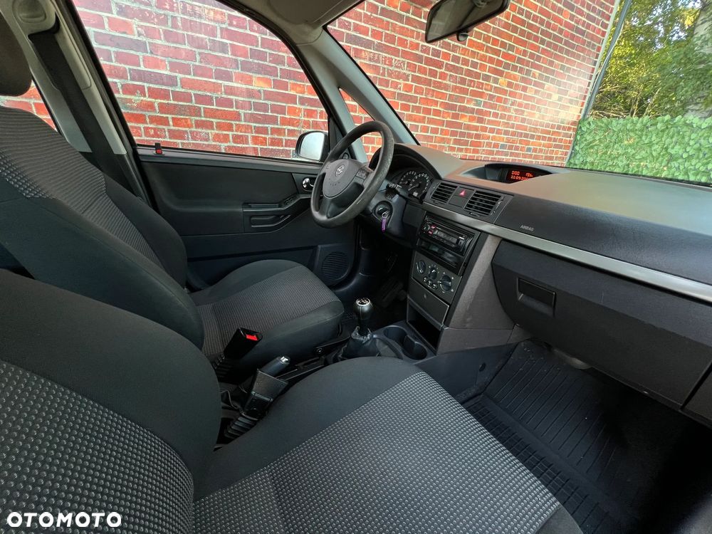 Opel Meriva - 8